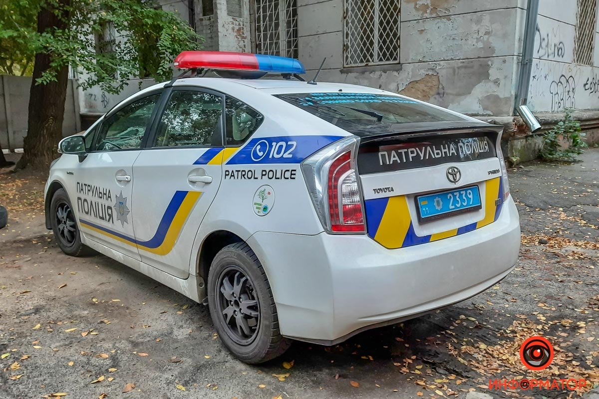 На вызов прибыли сотрудники полиции