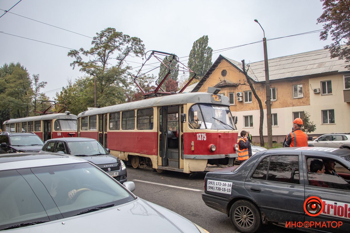 Объезд по правым полосам проспекта Объезд по правым полосам проспекта