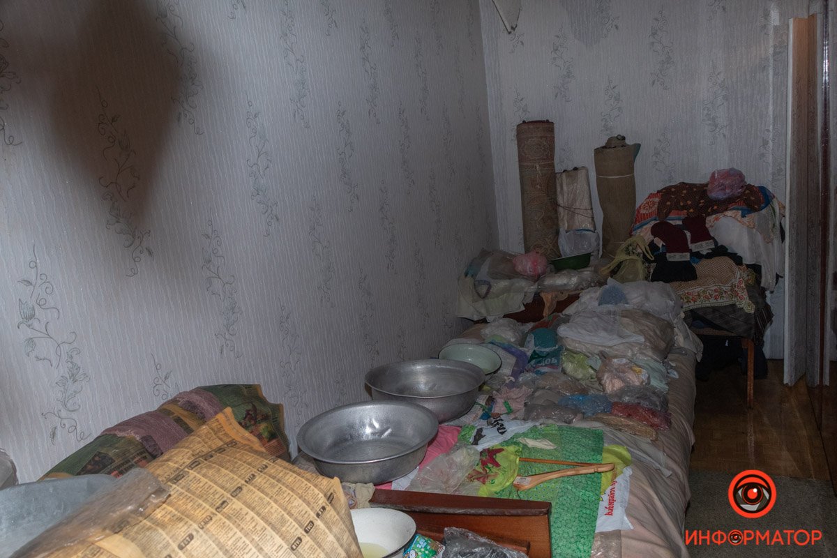 Вода течет с потолка и вечером Вода течет с потолка и вечером