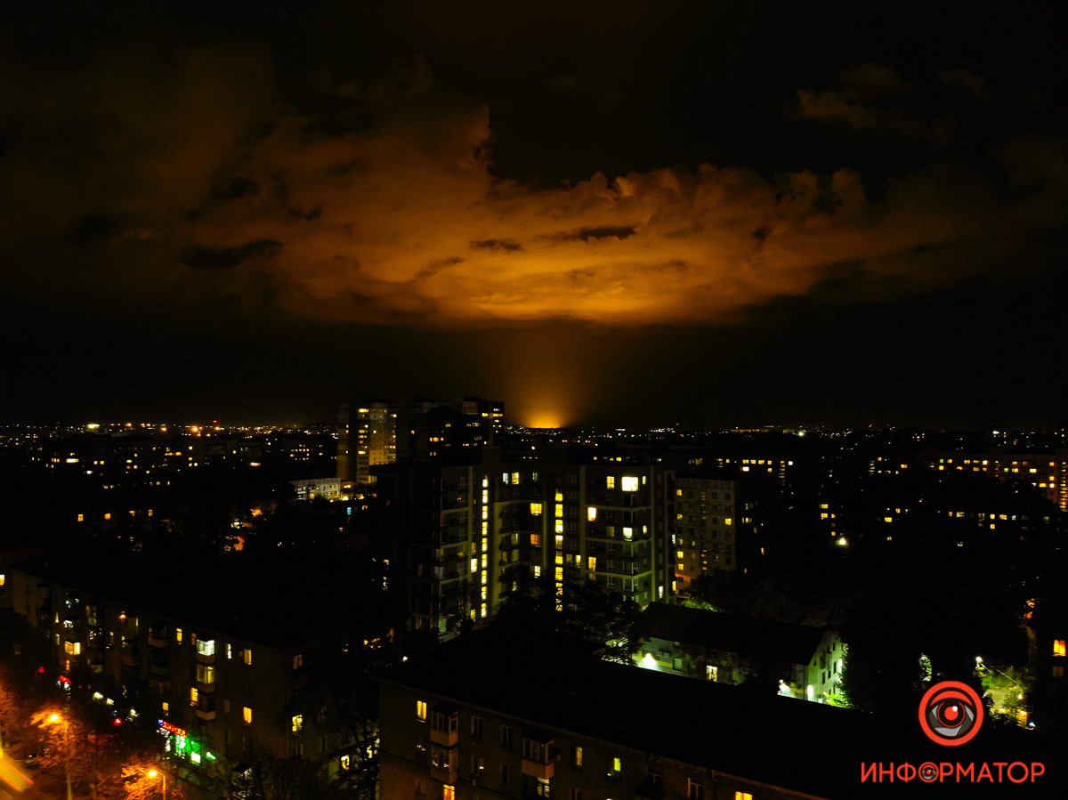 Золотое зарево на небе Золотое зарево на небе