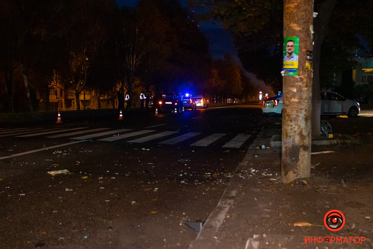 Водитель скрылся, девушку выбросило на проезжую часть Водитель скрылся, девушку выбросило на проезжую часть