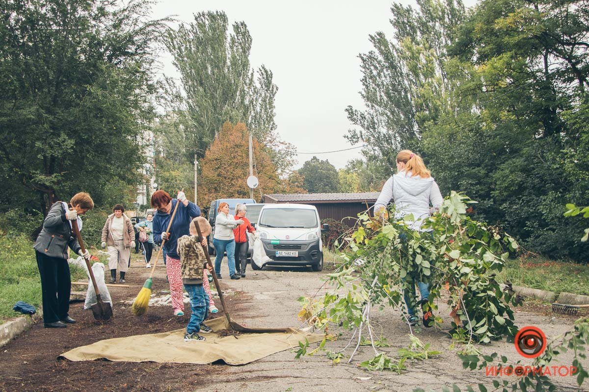 Помогали с уборкой и дети Помогали с уборкой и дети
