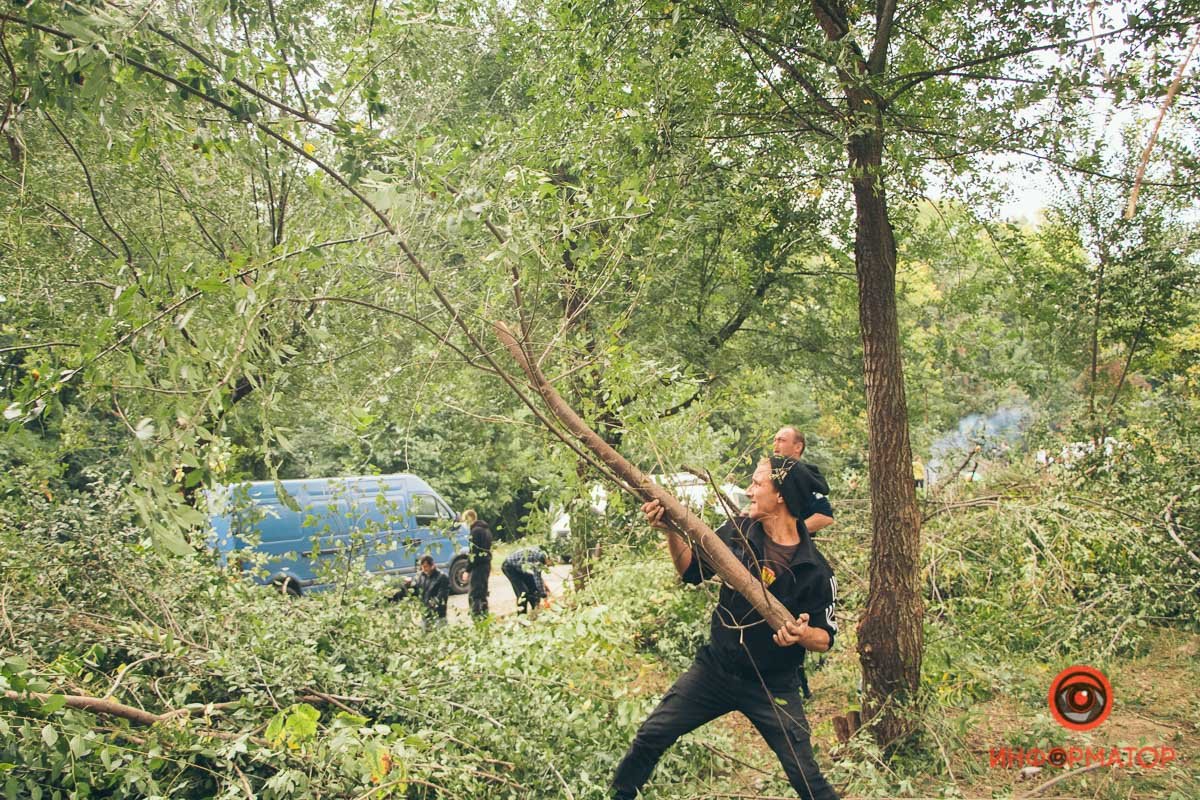 На субботник собрались более 50 человек На субботник собрались более 50 человек