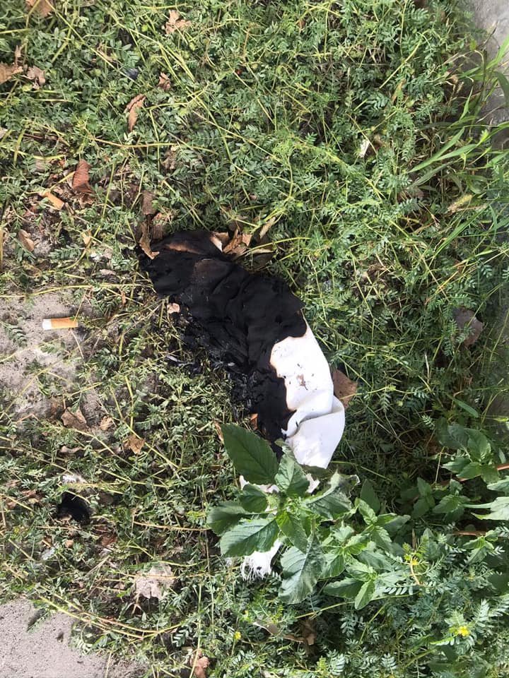 В Днепре на Янтарной мужчина пытался сжечь агитационную палатку 1