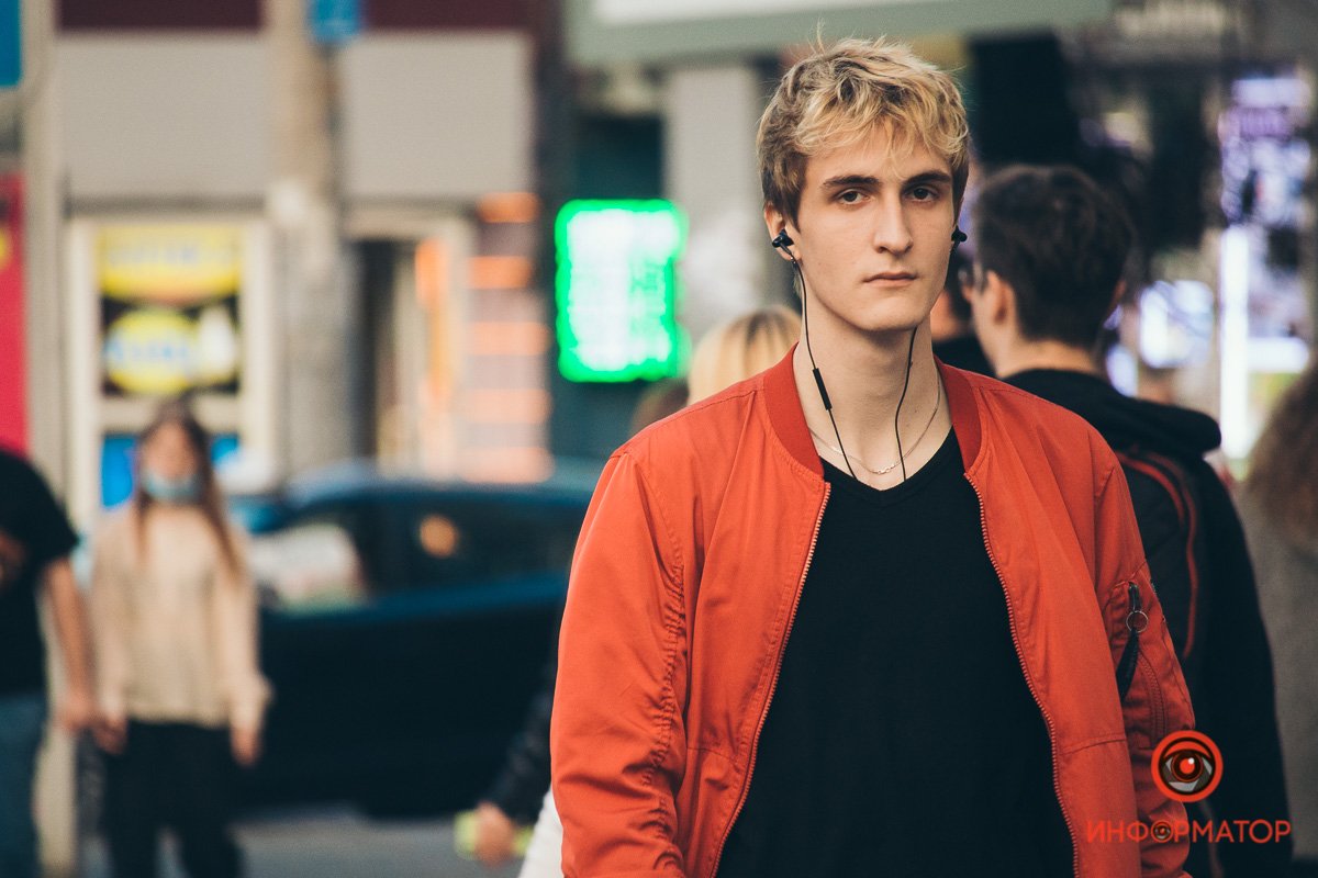 Теперь интересно, что такое играло у тебя в наушниках... 🤔 Теперь интересно, что такое играло у тебя в наушниках... 🤔