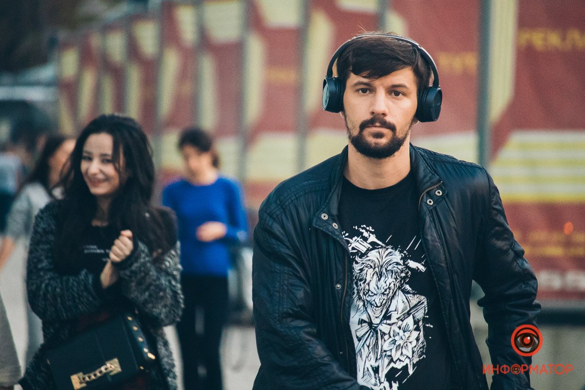 Он явно знает что-то, о чем мы даже не подозреваем Он явно знает что-то, о чем мы даже не подозреваем