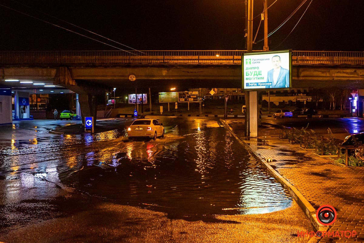 Ручьи добегали до перекрестка с улицей Владимира Великого Ручьи добегали до перекрестка с улицей Владимира Великого