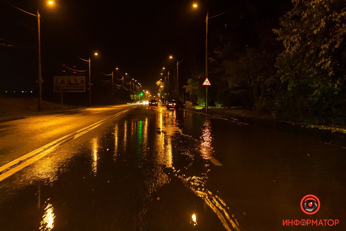Ручьи текут неравномерно: на одних полосах воды больше, чем на других Ручьи текут неравномерно: на одних полосах воды больше, чем на других