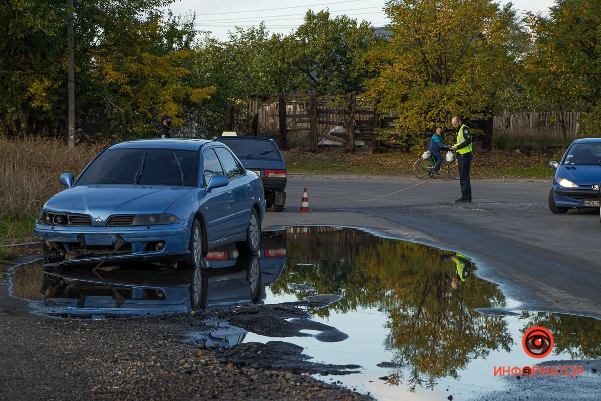 Mitsubishi выехал на встречную полосу