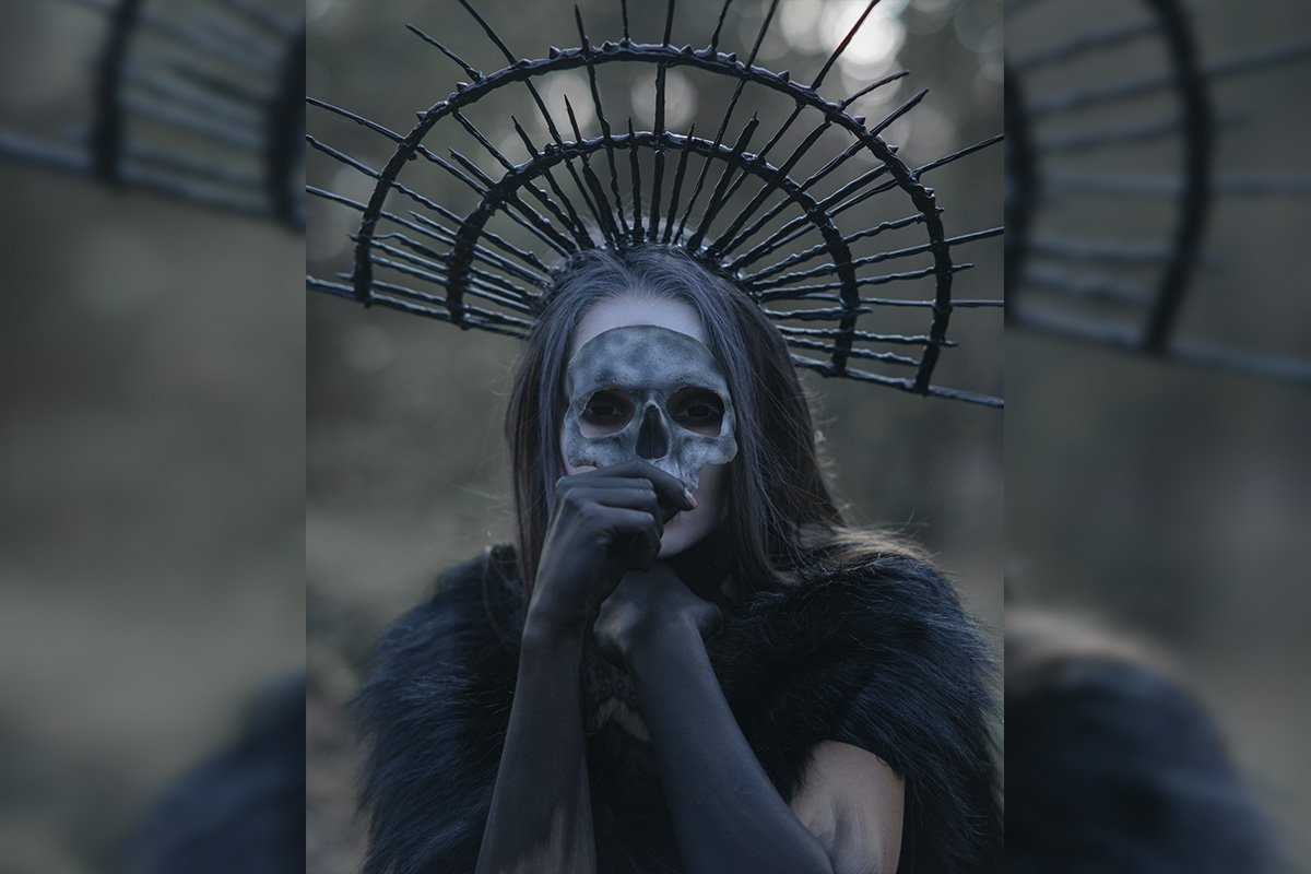 Эй-эй, пока горит трава... Эй-эй, пока горит трава...