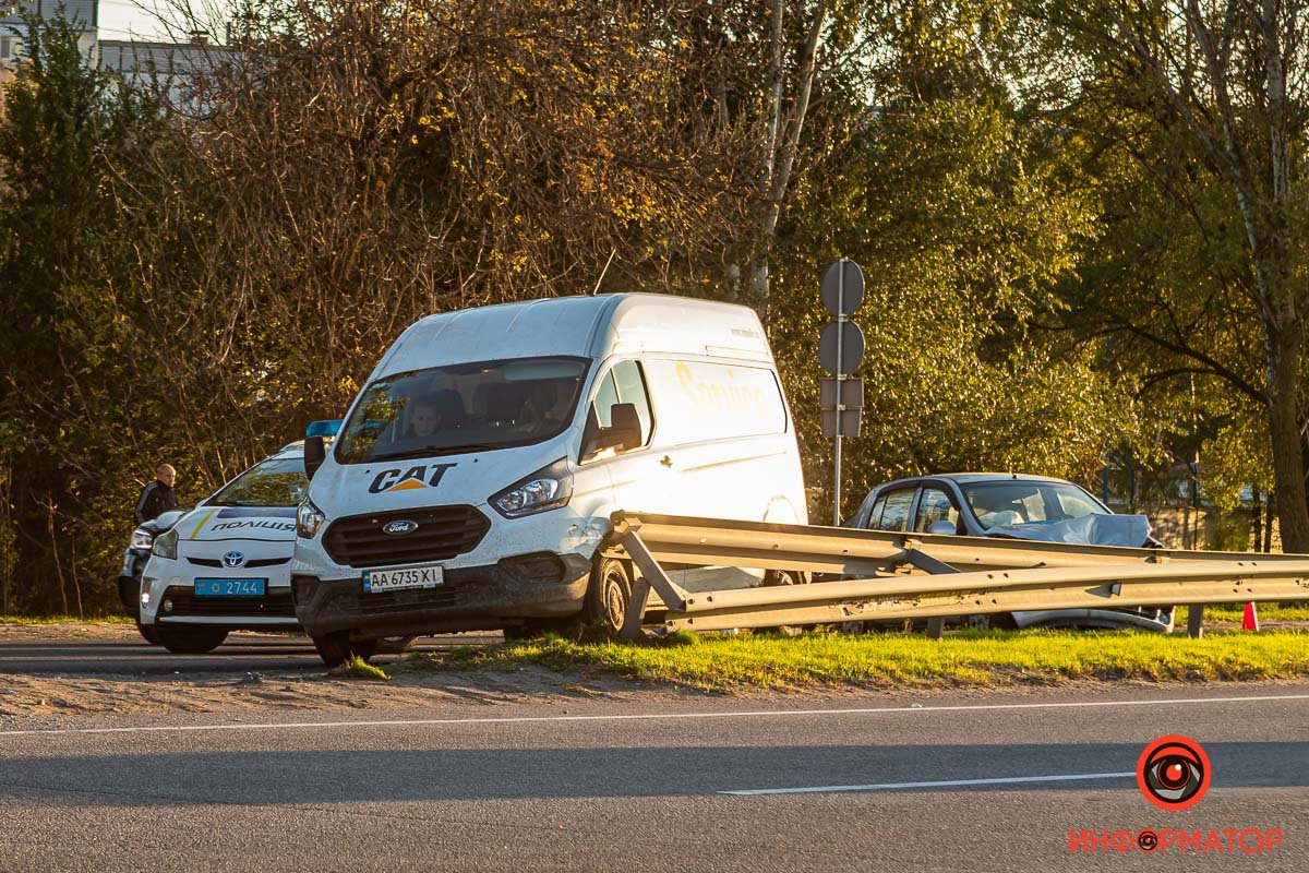 Hyundai въехал в Ford
