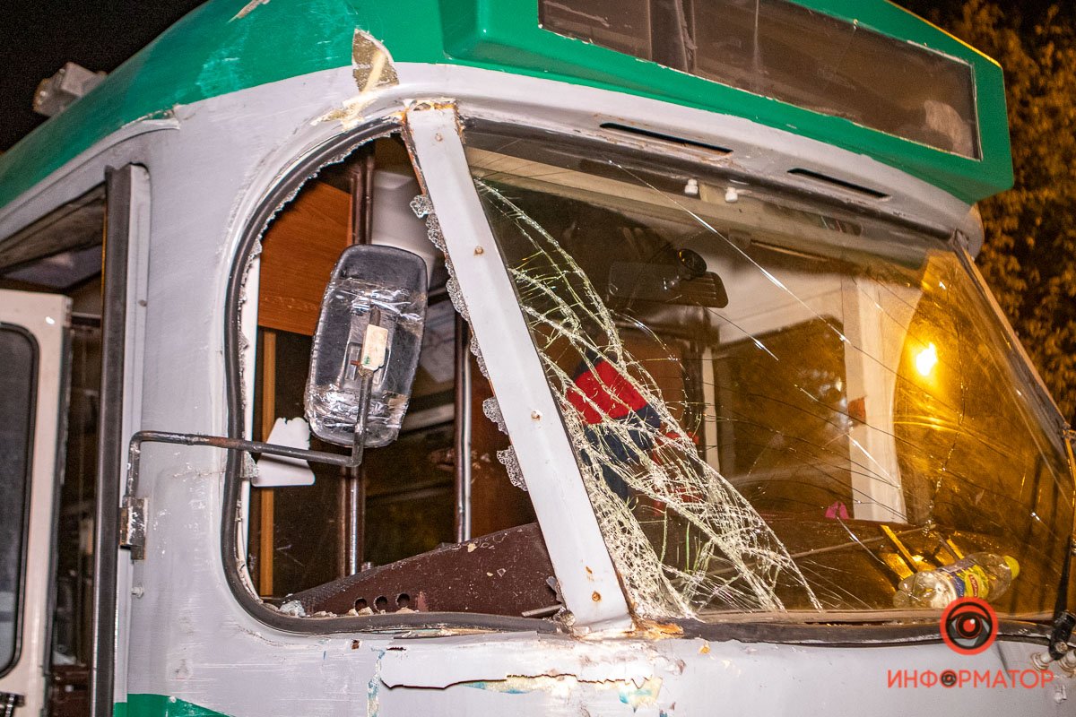 Грузовик Mercedes ехал в направлении Слобожанского проспекта