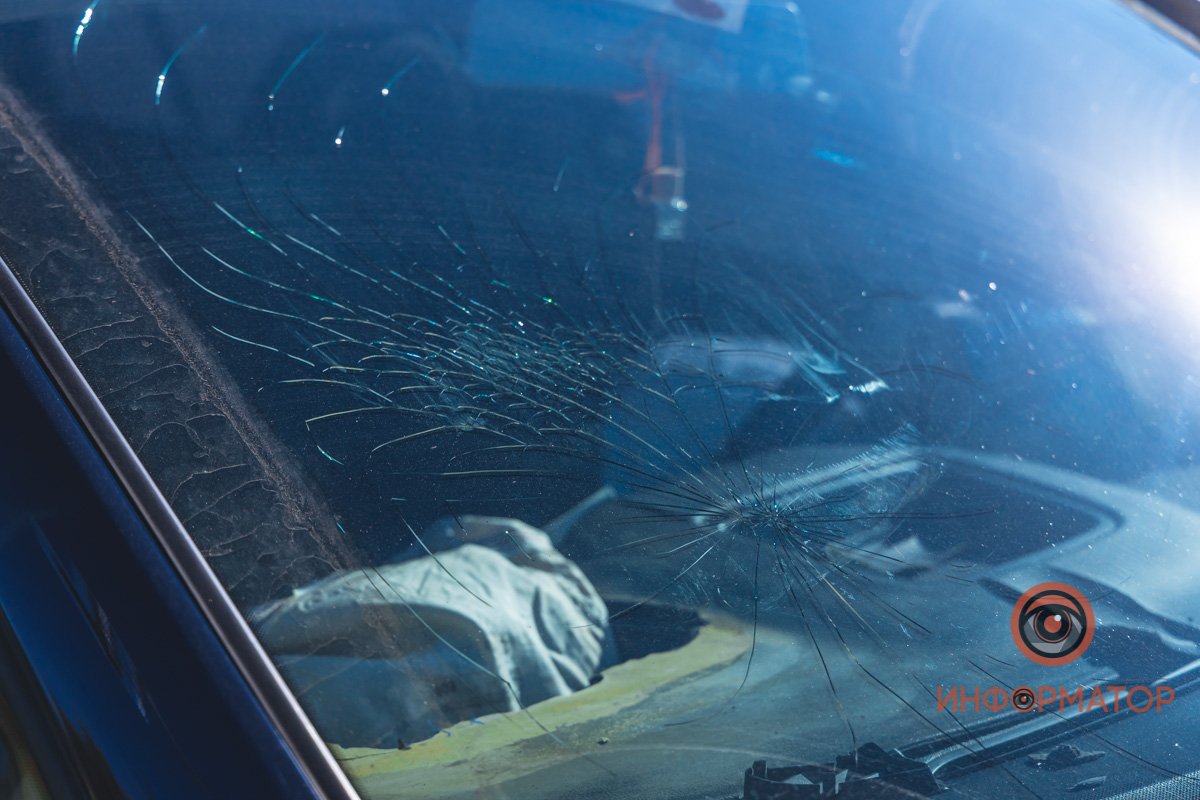 Пассажира Volkswagen с места аварии забрала скорая Пассажира Volkswagen с места аварии забрала скорая