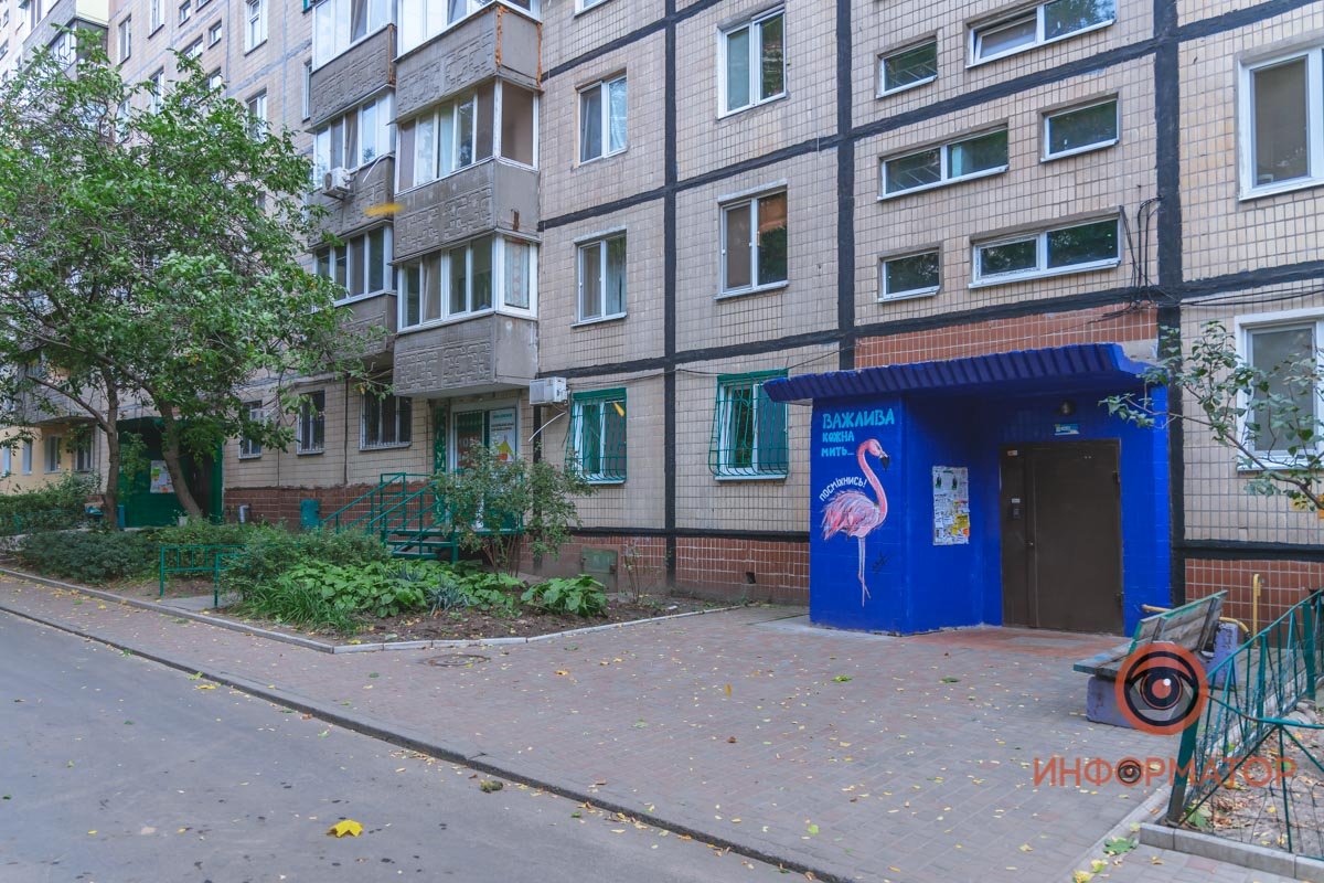 Преображение подъезда в переулке Крушельницкой, 4 Преображение подъезда в переулке Крушельницкой, 4