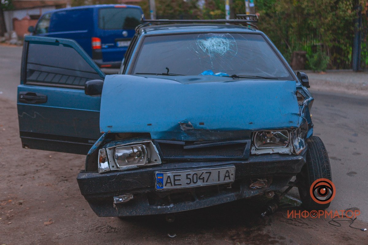 ВАЗ двигался по Гуртовой ВАЗ двигался по Гуртовой