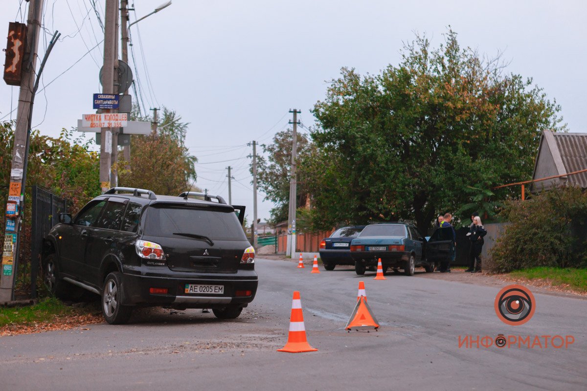 ДТП на перекрестке Моторной и Гуртовой ДТП на перекрестке Моторной и Гуртовой