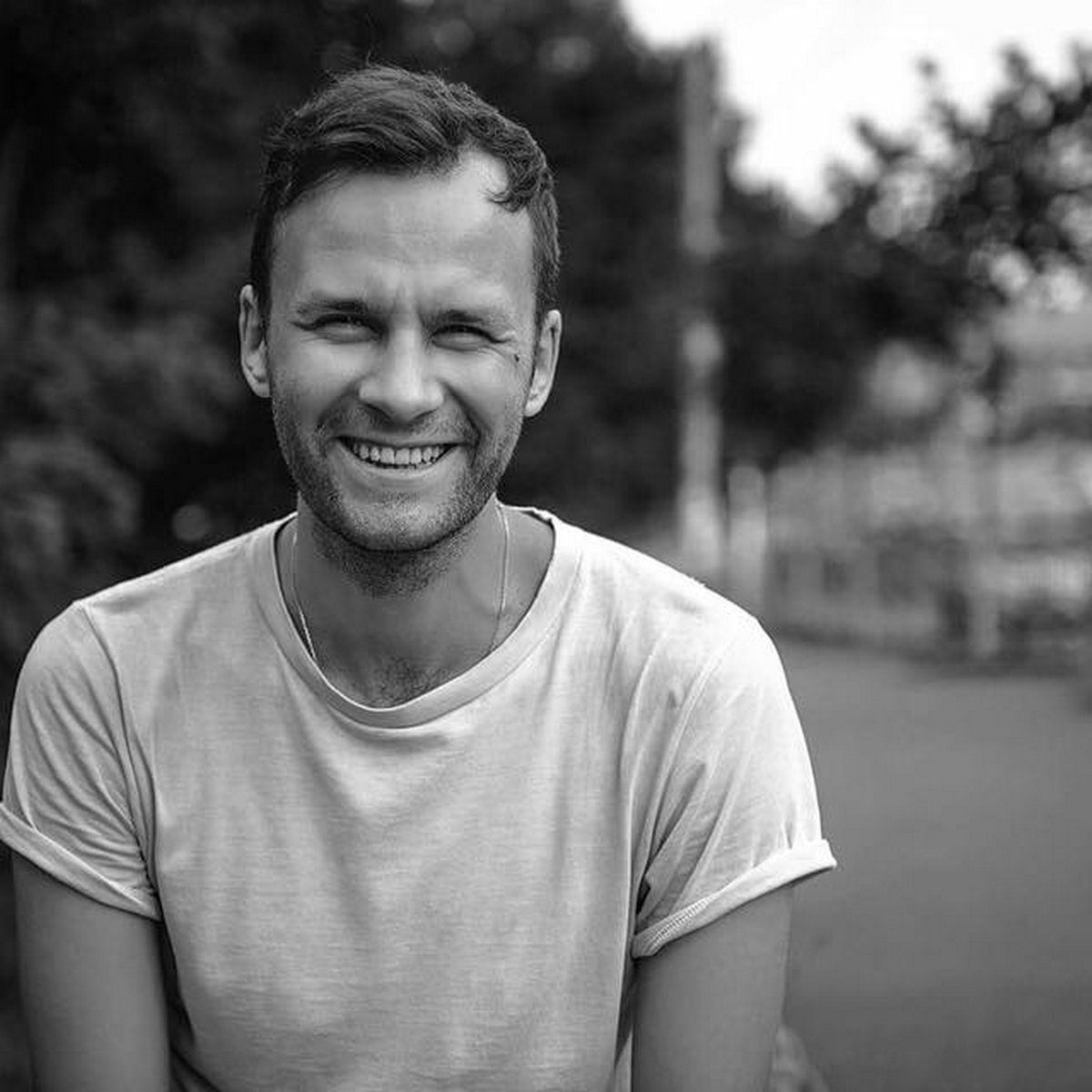 Иван душевный, добрый и романтичный