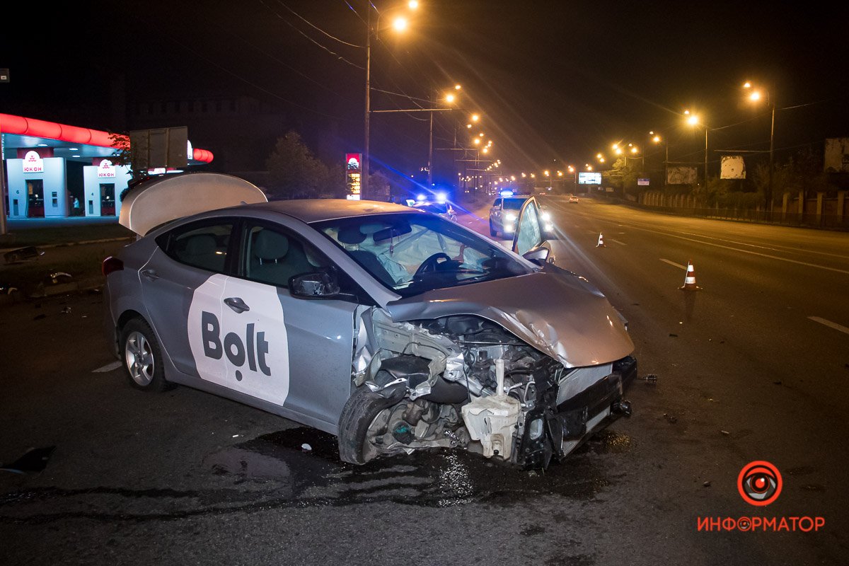 Автомобиль службы такси Автомобиль службы такси