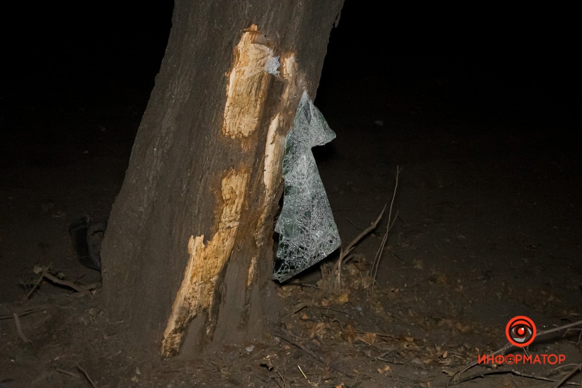 Машина ударилась водительской стороной