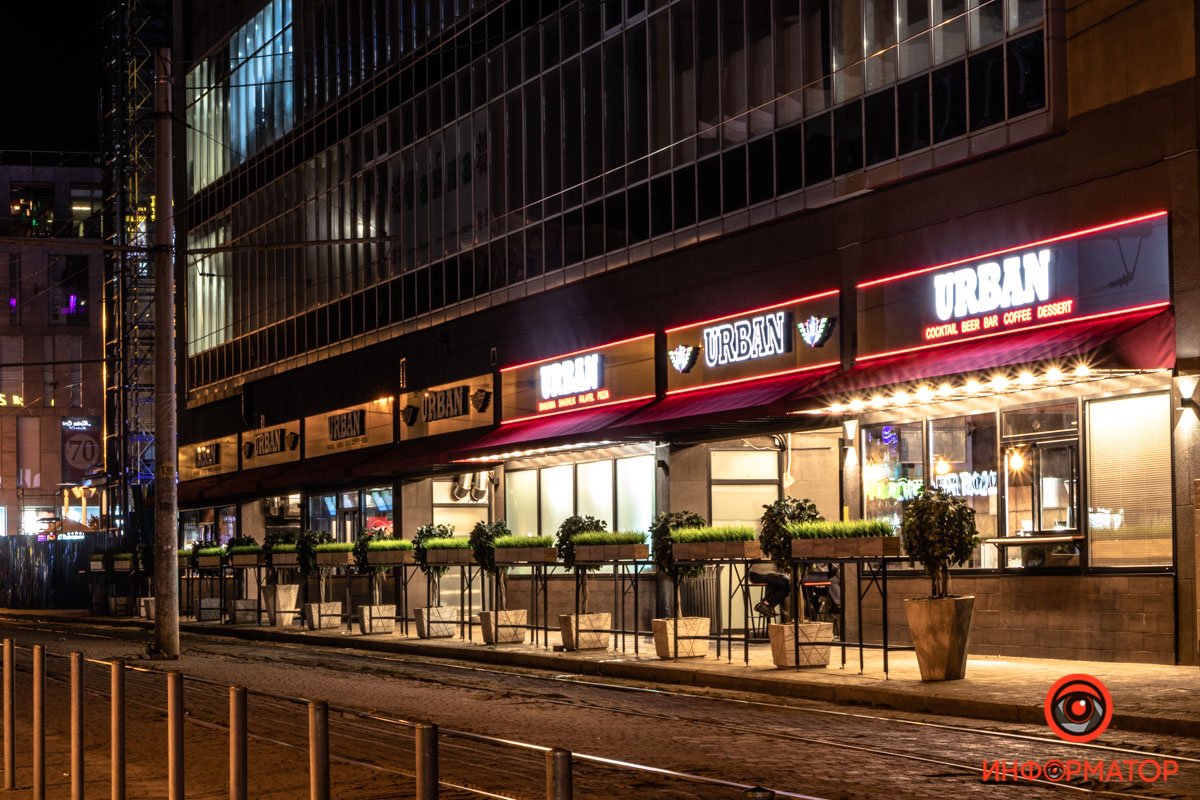 Витрины - будто на улицах Чикаго