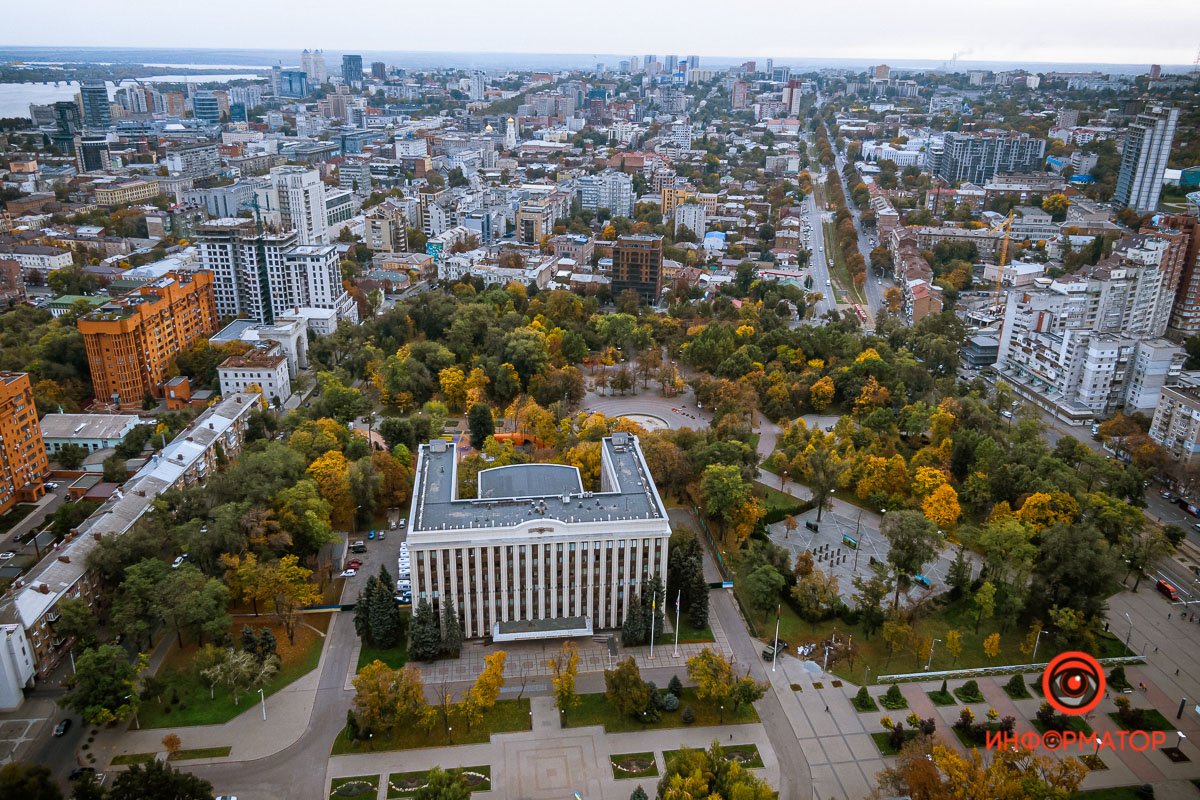 Кого угодно можешь целовать,