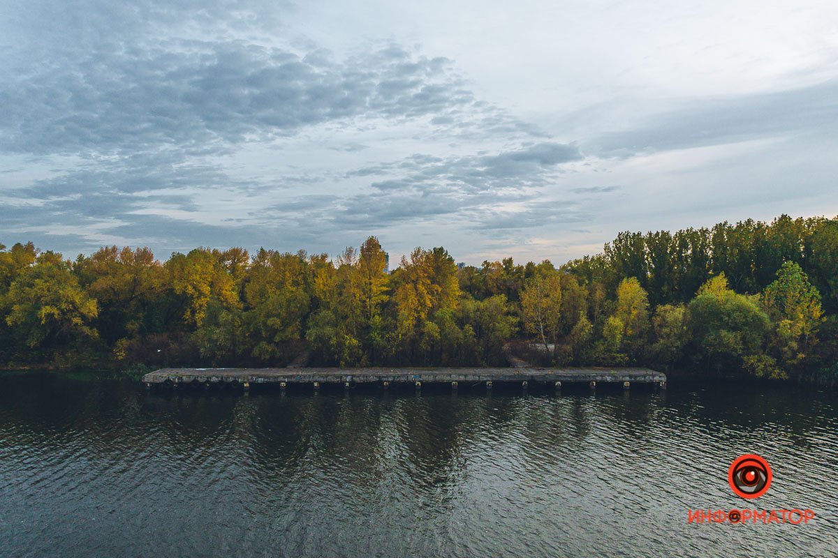 Осень захватывает город Осень захватывает город