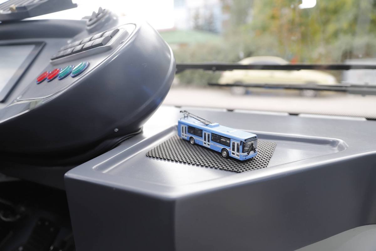 Электробус внутри электробуса Электробус внутри электробуса