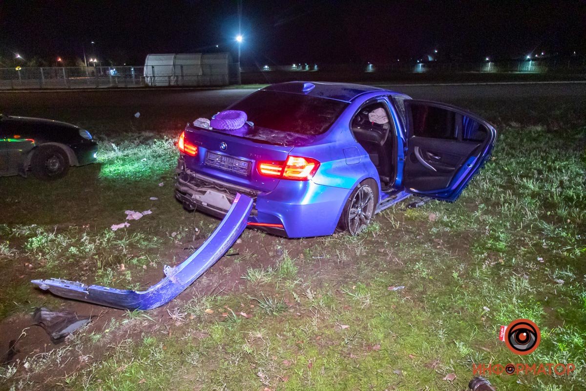 На месте работает полиция На месте работает полиция