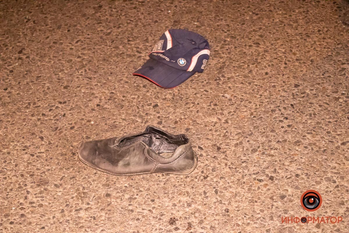 В Днепре на проспекте Хмельницкого водитель Volkswagen сбил мужчину В Днепре на проспекте Хмельницкого водитель Volkswagen сбил мужчинуВ Днепре на проспекте Хмельницкого водитель Volkswagen сбил мужчину