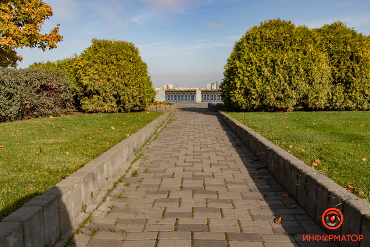 Светлая Набережная