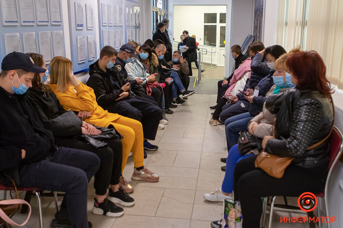 Процесс сдачи бюллетеней заметно затянулся Процесс сдачи бюллетеней заметно затянулся