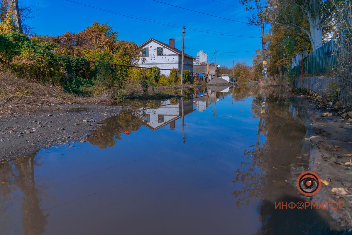 Вода "стоит" уже несколько дней