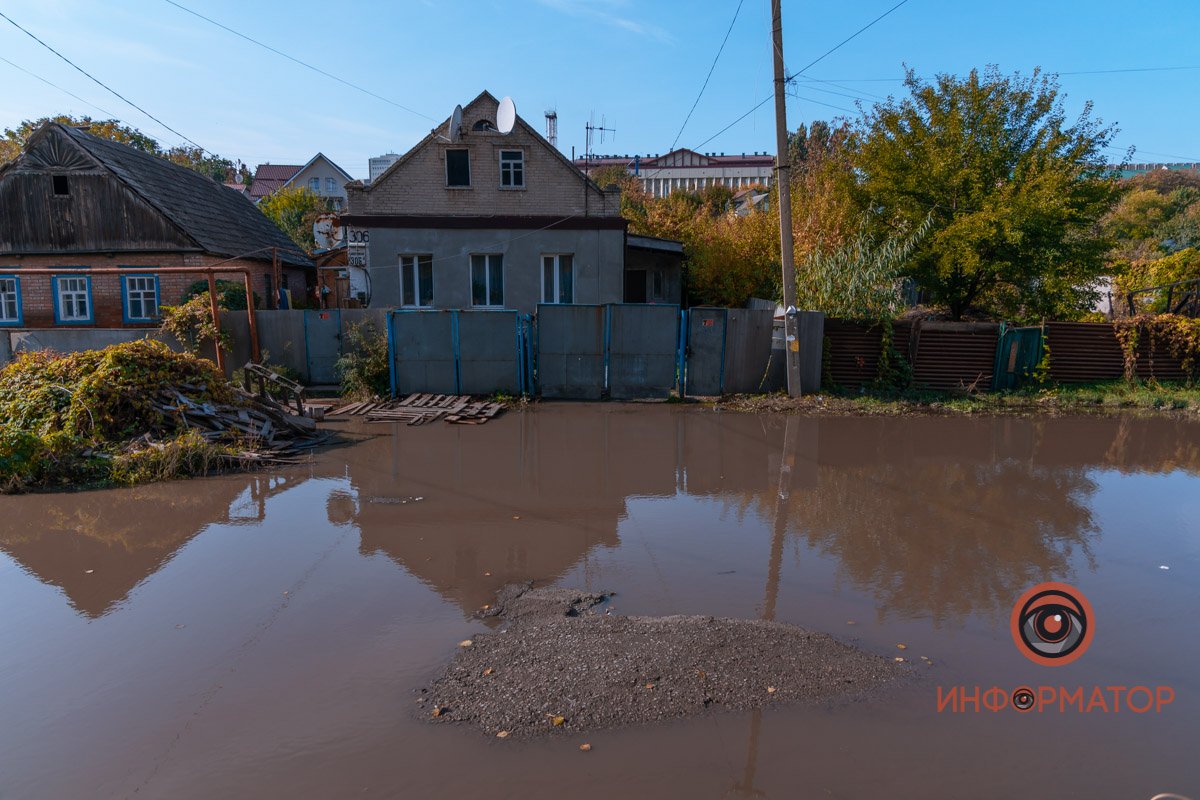 Причина не в прорыве канализации и водопровода