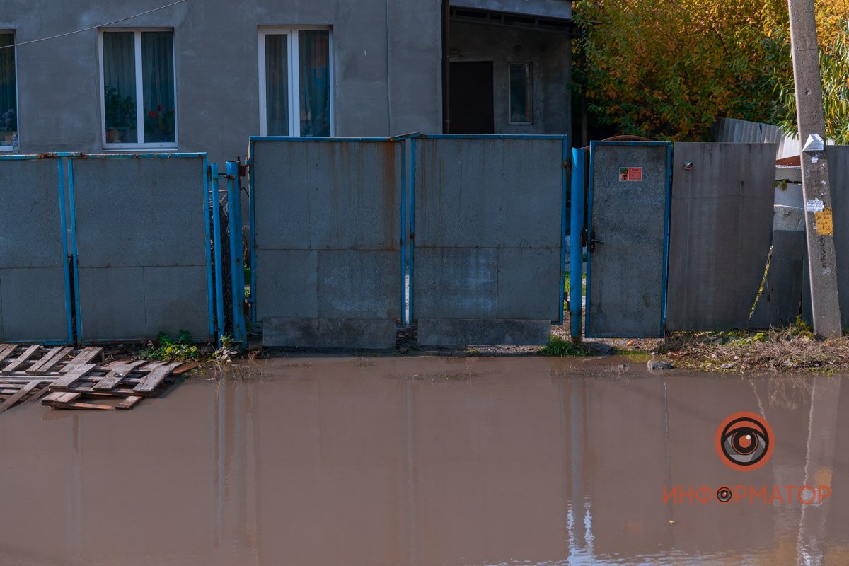 Со слов местных жителей, это дождевая вода