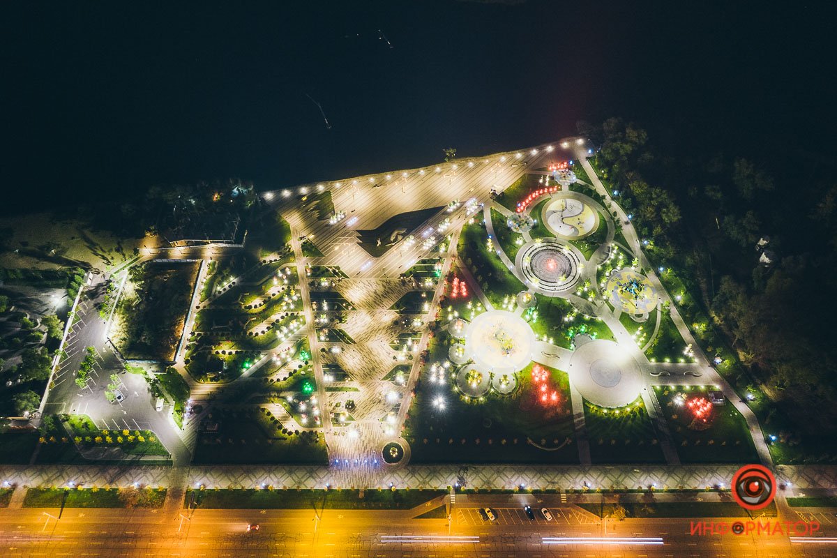 На Набережной Победы