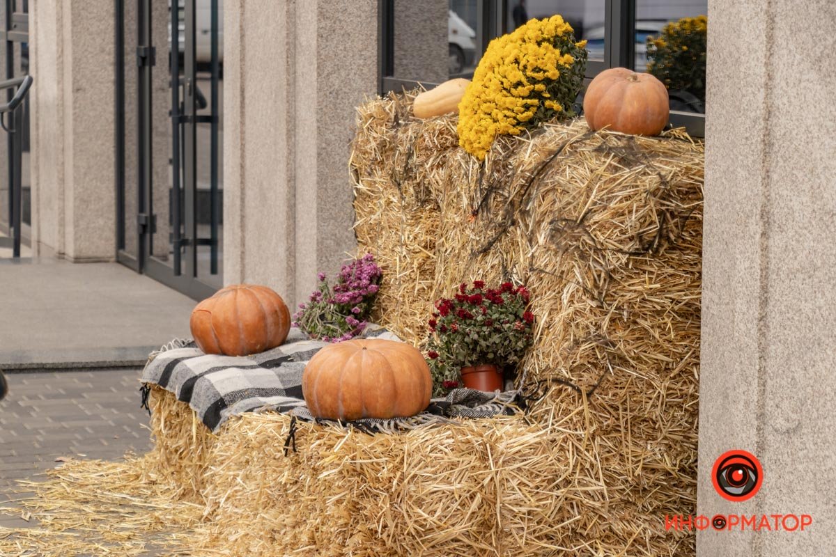 Как украсили Днепр перед Хеллоуином 29