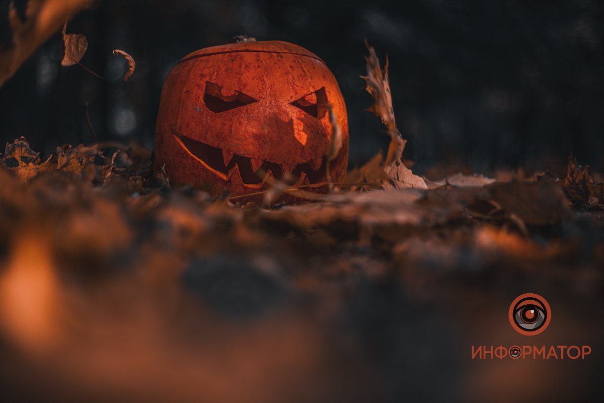 И каждый день в Днепре несу я свою службу