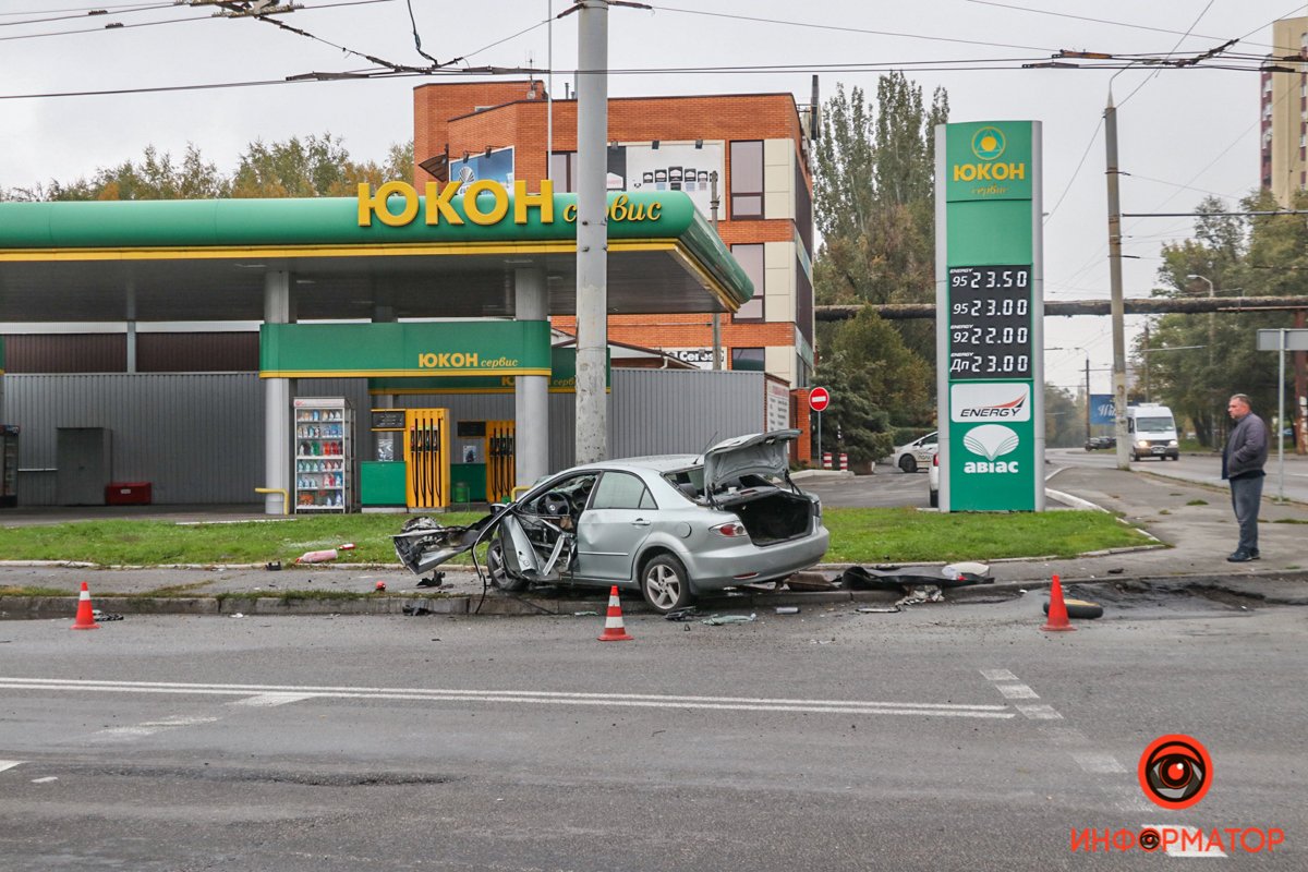Mazda ехала по Калиновой в сторону Донецкого шоссе