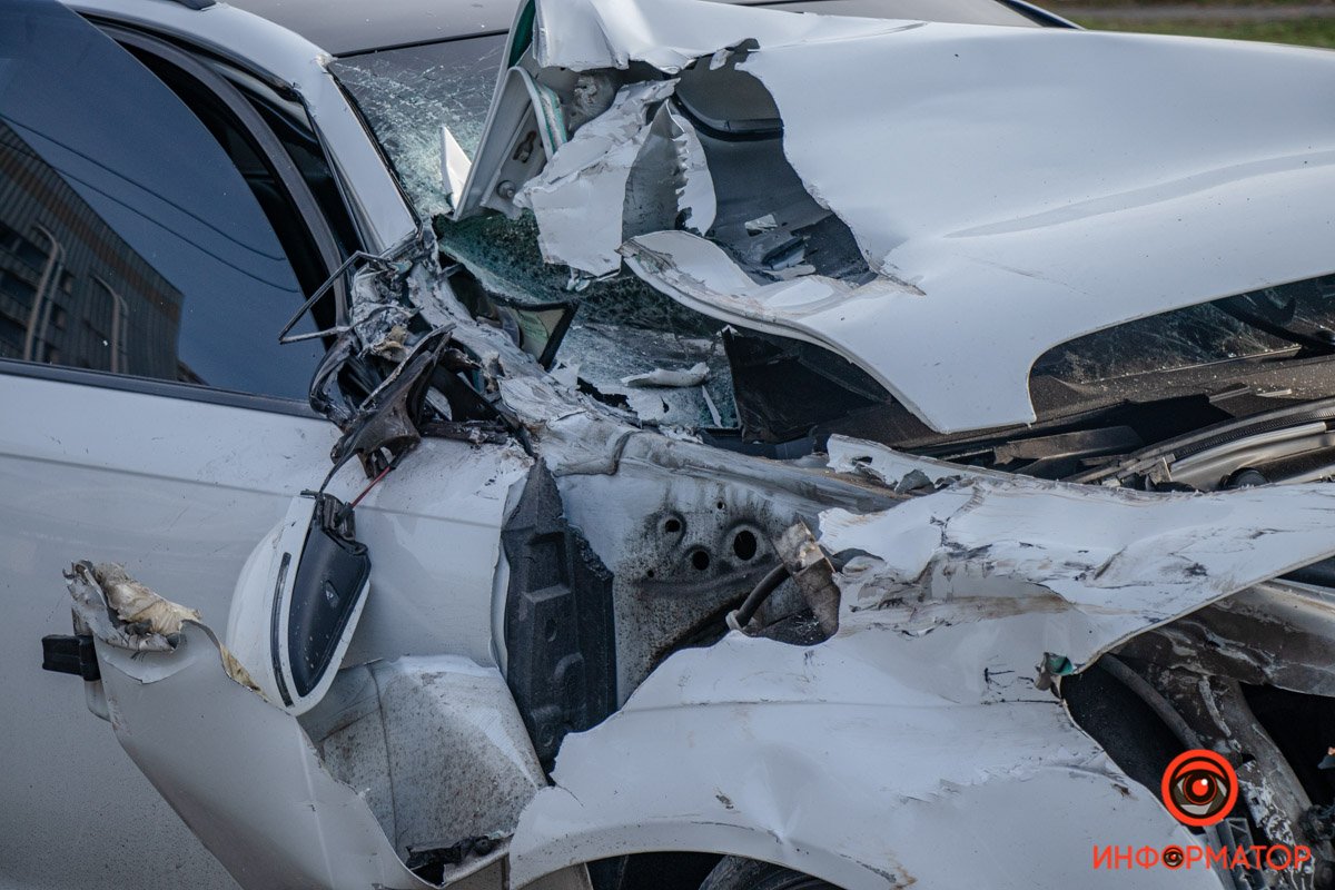 ГАЗель ехала по Малиновского в сторону Слобожанского проспекта ГАЗель ехала по Малиновского в сторону Слобожанского проспекта