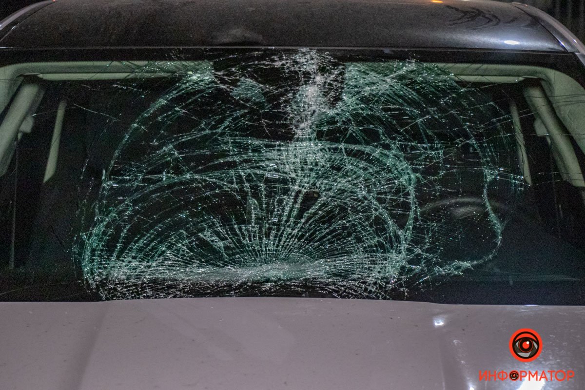 Движение по Сичеславской Набережной в сторону цирка затруднено - занята правая полоса движения