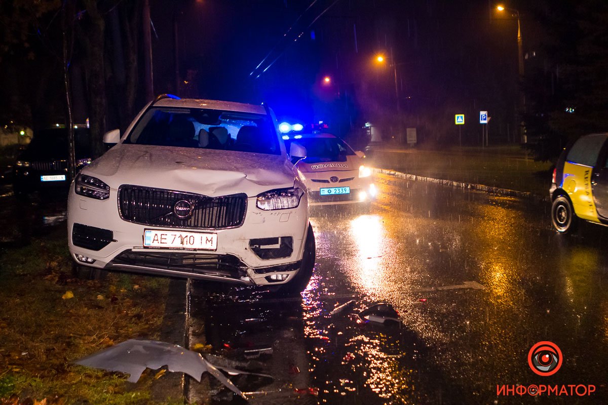 Пострадала девушка, которая ехала в Volvo Пострадала девушка, которая ехала в Volvo