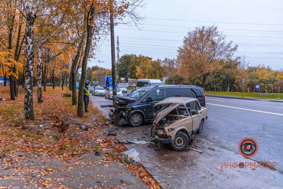 Передней половины ВАЗа нет
