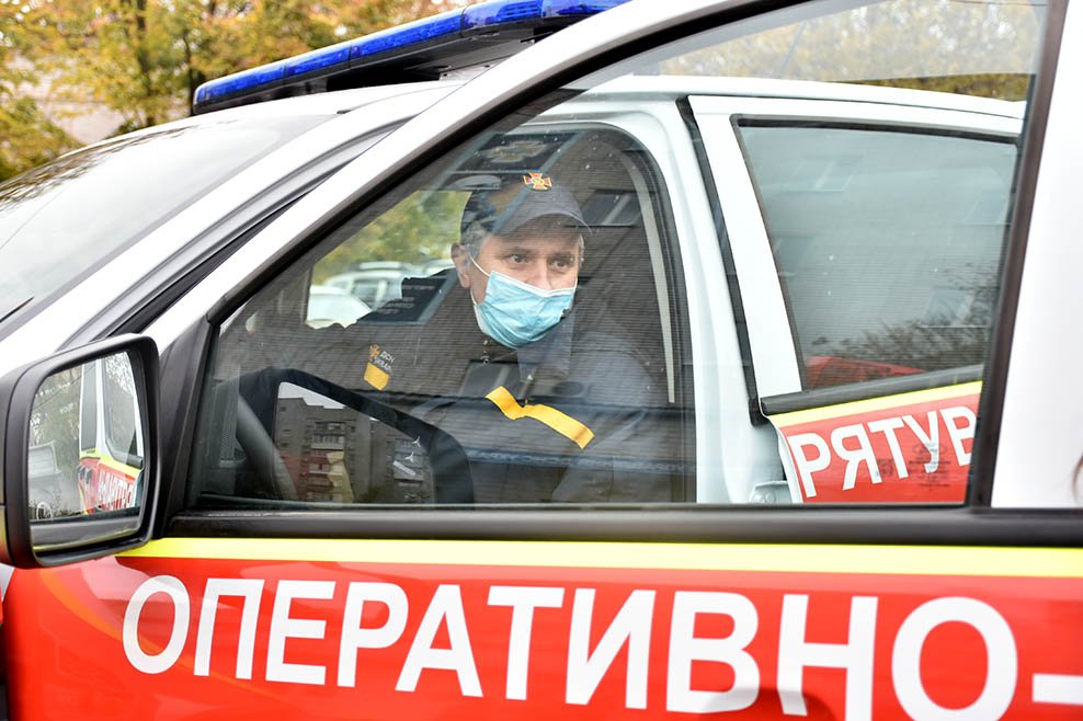 Всего презентовали 3 автомобиля Всего презентовали 3 автомобиля