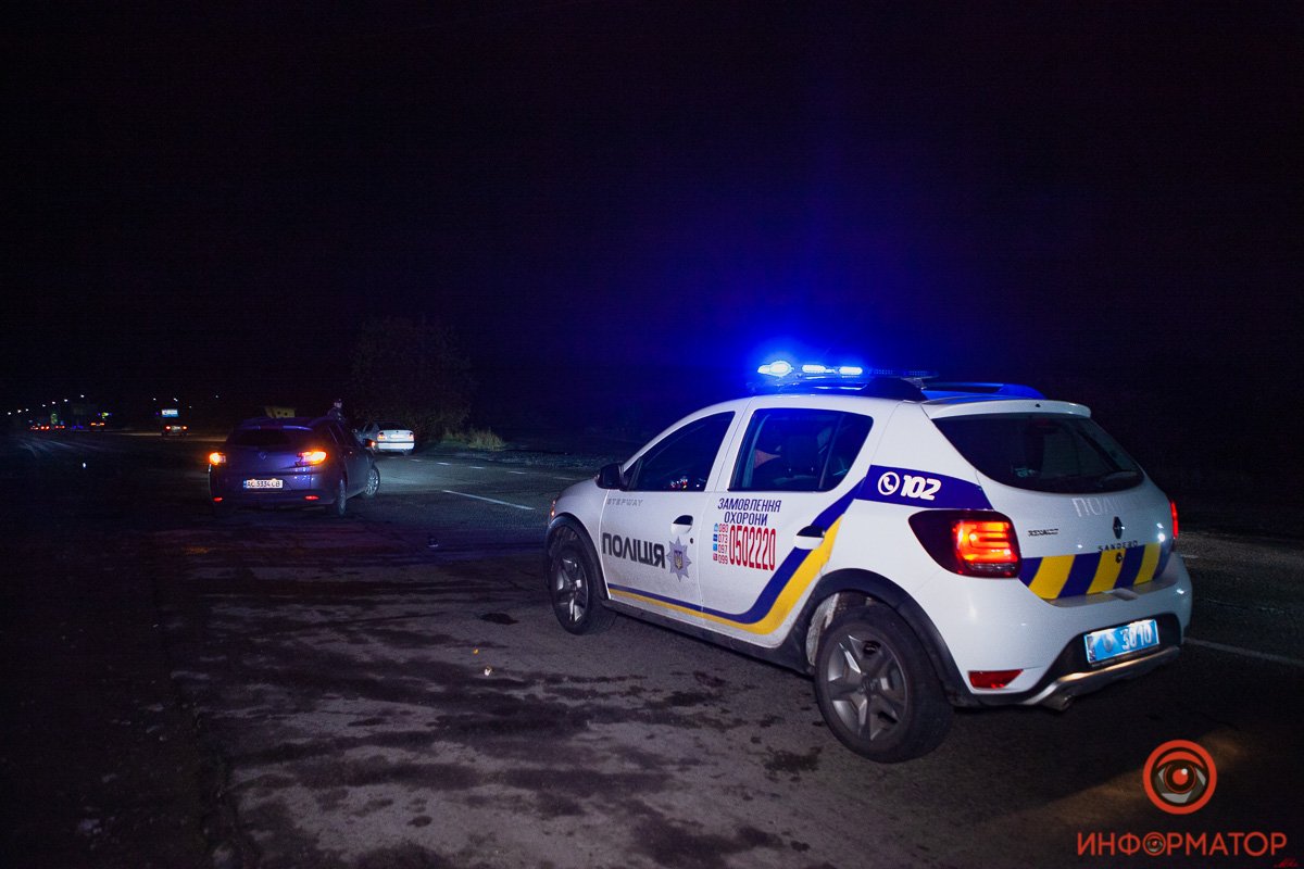 На месте работает полиция На месте работает полиция