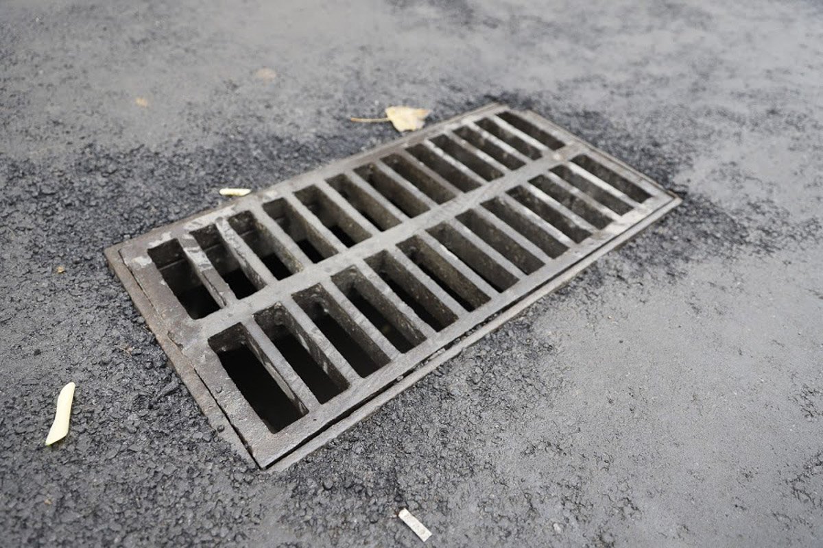 В Днепре установили новые системы дождевой канализации 17