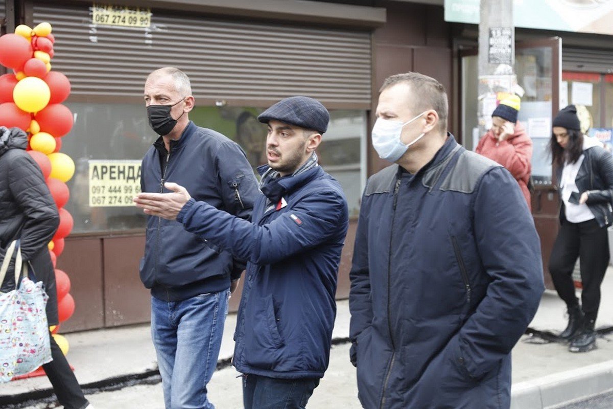 Жители Днепра благодарны за качественно отремонтированные дороги и тротуары в микрорайонах города 5