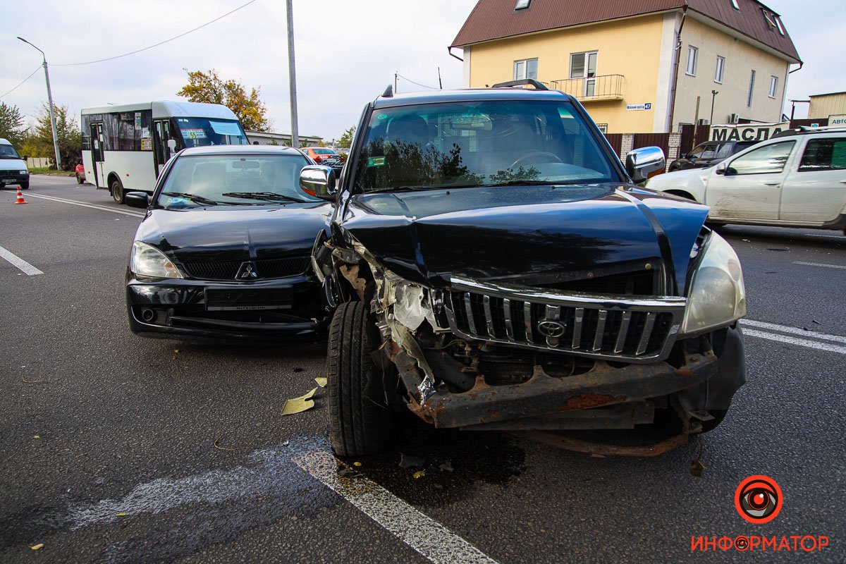 Столкнулись Mitsubishi и Dadi