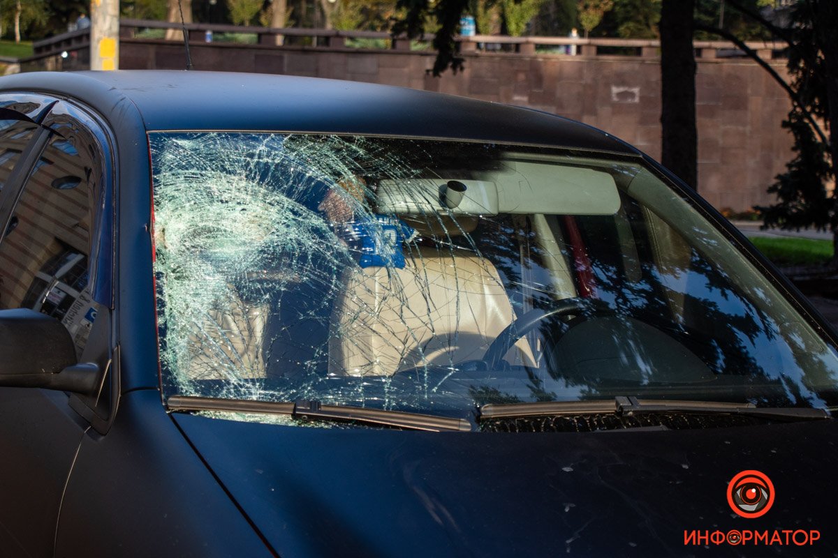 По словам водителя авто, его ослепило солнце и он только в последний момент заметил мужчину