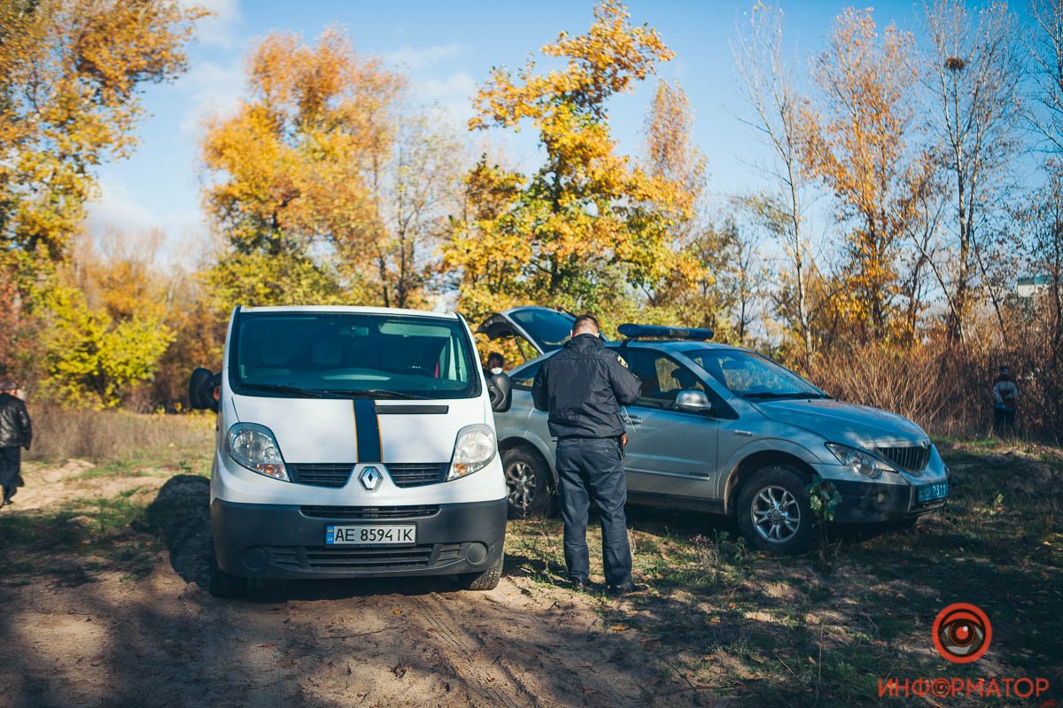 На месте работают сотрудники полиции - все обстоятельства произошедшего устанавливаются