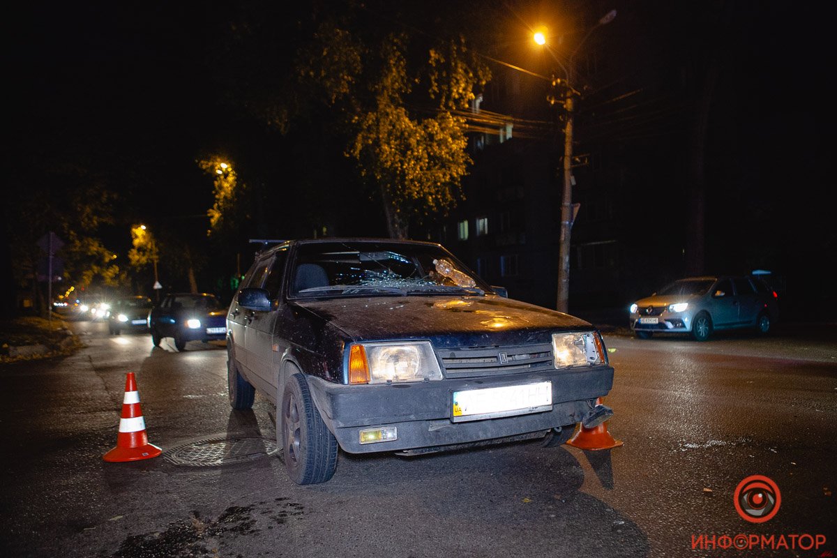 Водитель ВАЗа двигался по улице Антоновича